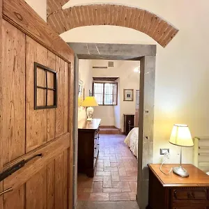 Traditional Central Apartment